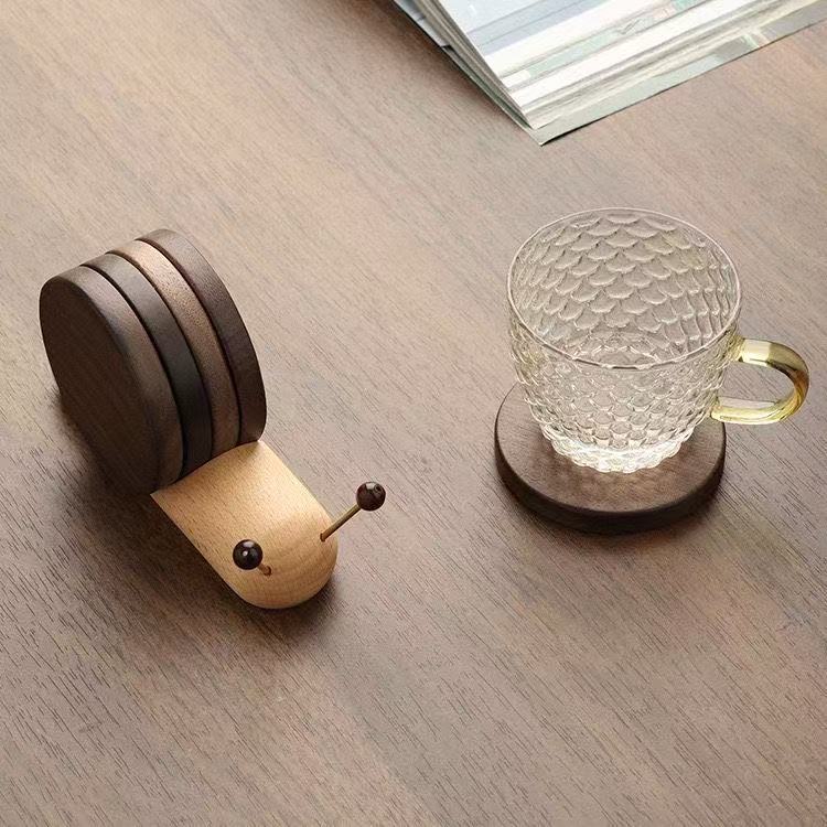 Creative Snail Solid Wood Coaster Set