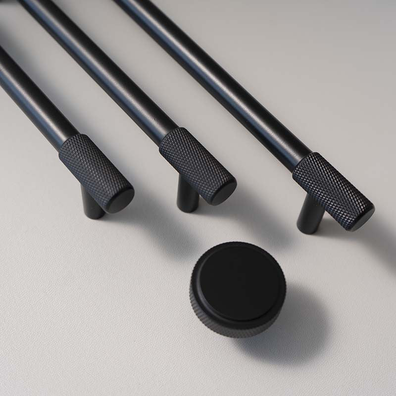 Ins brass handle