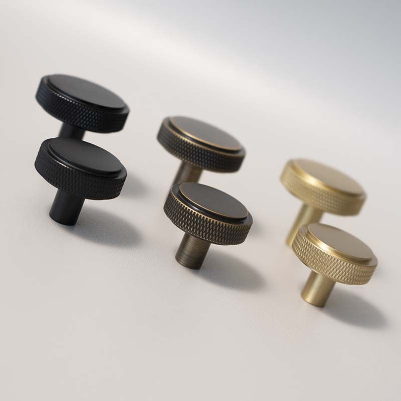 Ins brass handle