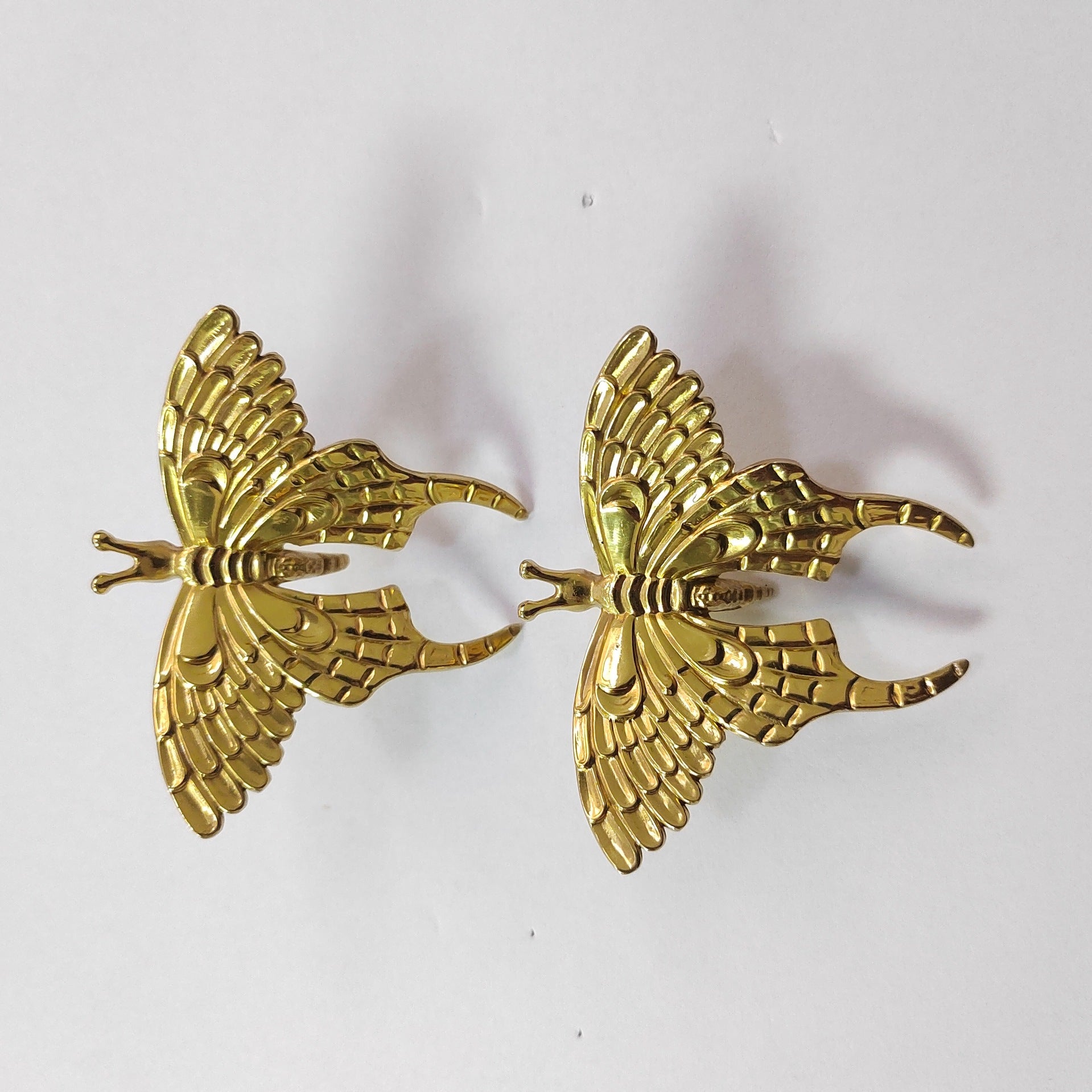 Brass butterfly handle storage box handle